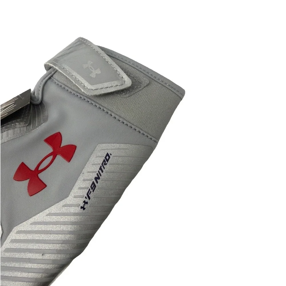 Under Armour Boys' F9 Novelty Football Gloves, Gray /silver Size YL New